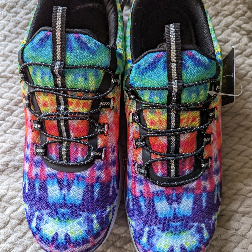 NWT Athletic shoes